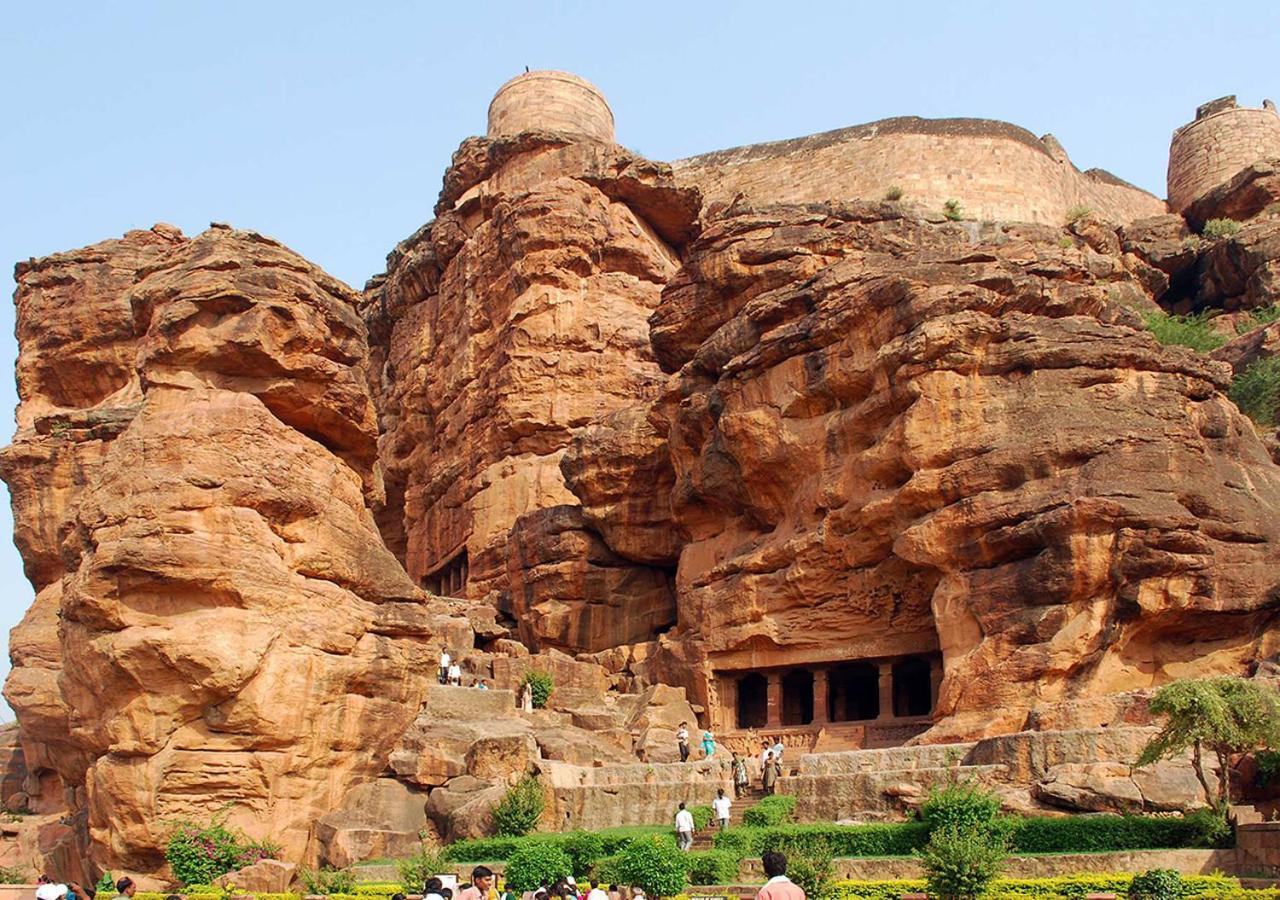 Agastya Villa By Veo - Part Of Stayvista Badami Esterno foto